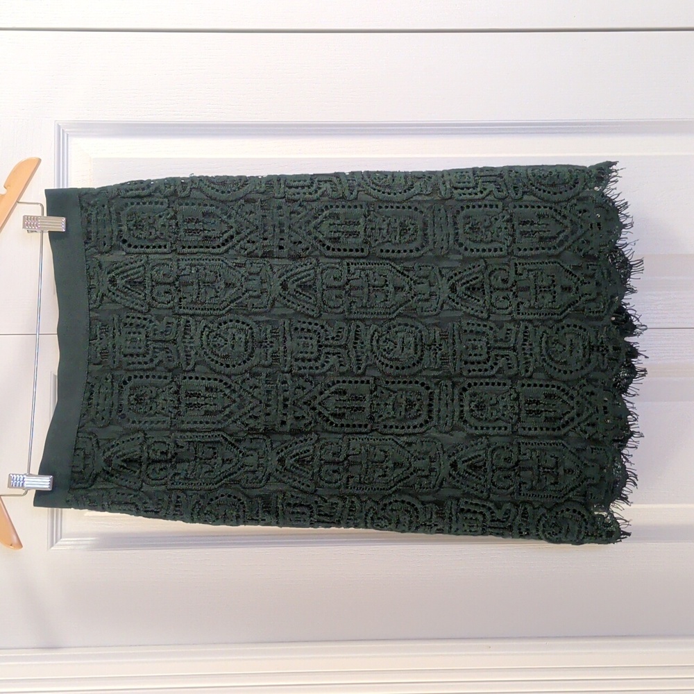 ANN TAYLOR | Forest Green Lace Pencil Skirt - Sz 6
